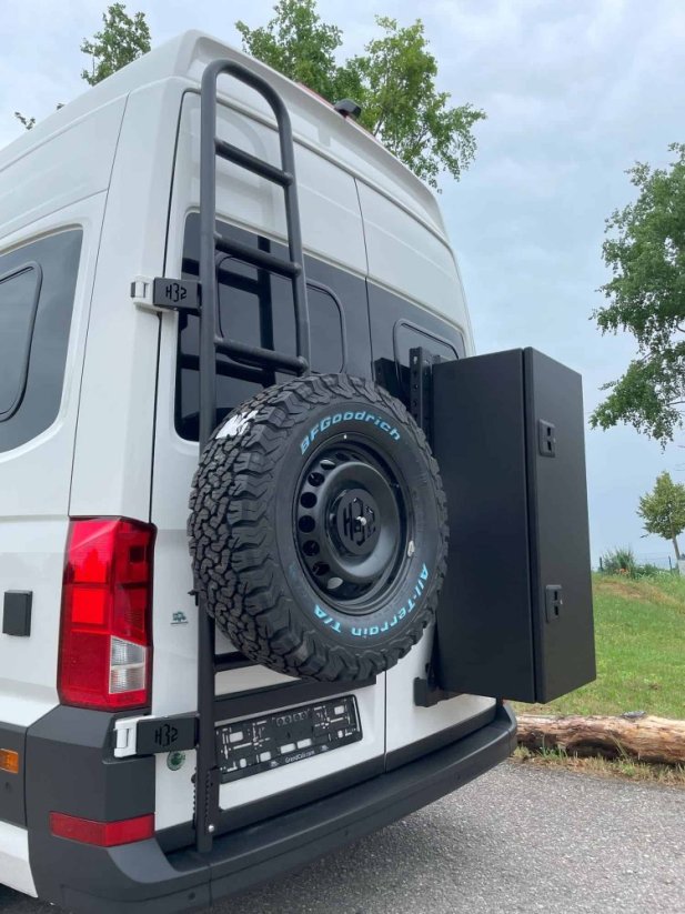 Žebřík s nosičem rezervy H32 - Model vozu: VW Crafter II. / MAN TGE (výška H2)