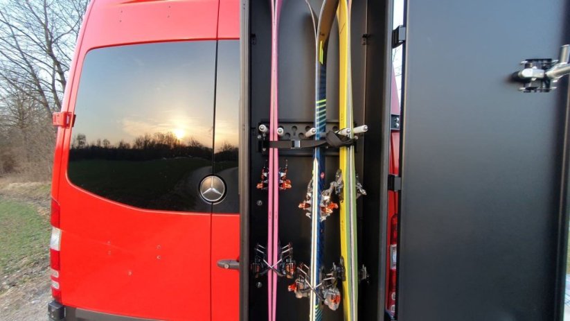 H32 Cargo Box L (SKI)