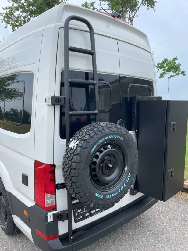 Žebřík s nosičem rezervy H32 - Model vozu: VW Crafter II. / MAN TGE (výška H2)